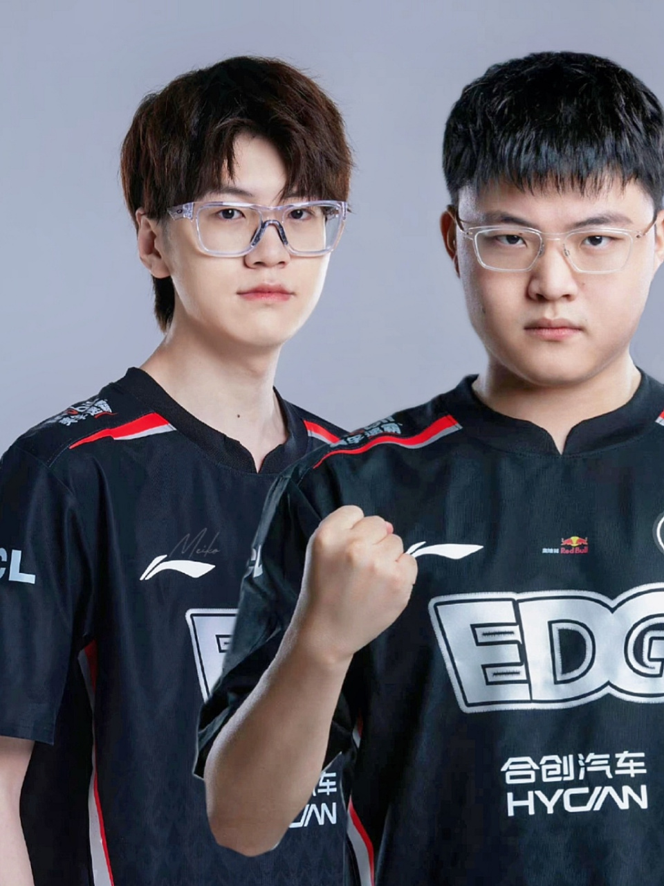 Uzi与80激战老鹰分钟风云突变北京国安赛后官宣签约，现场解说直呼：C9冲击纪录